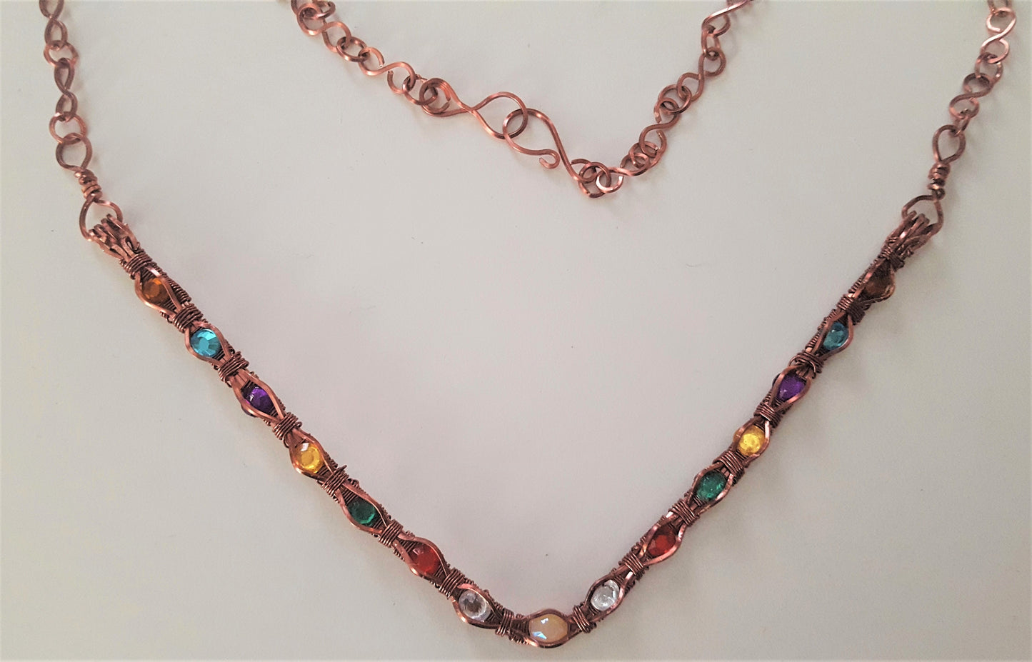 Channel Set V-Shaped necklace