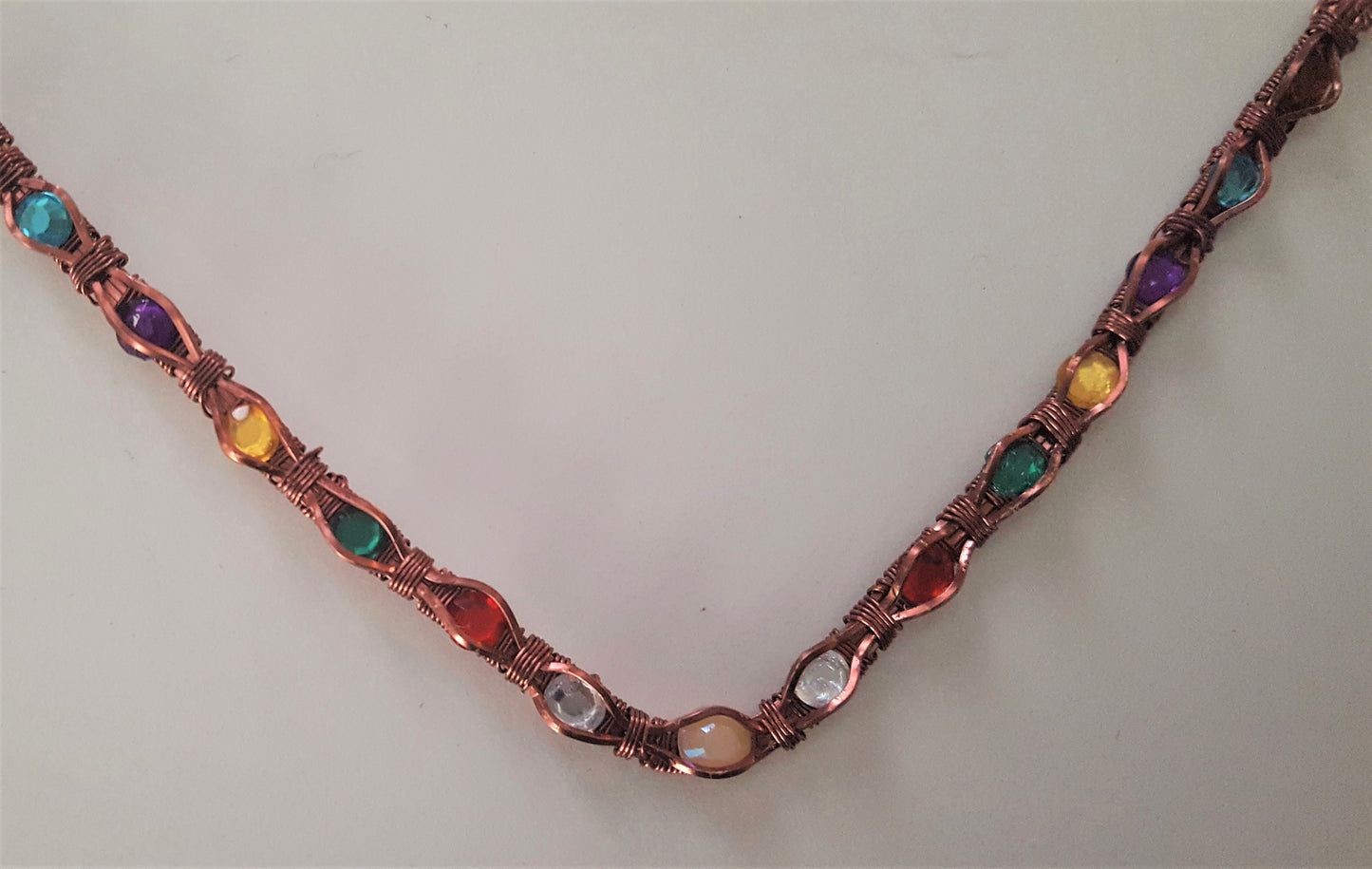 Channel Set V-Shaped necklace