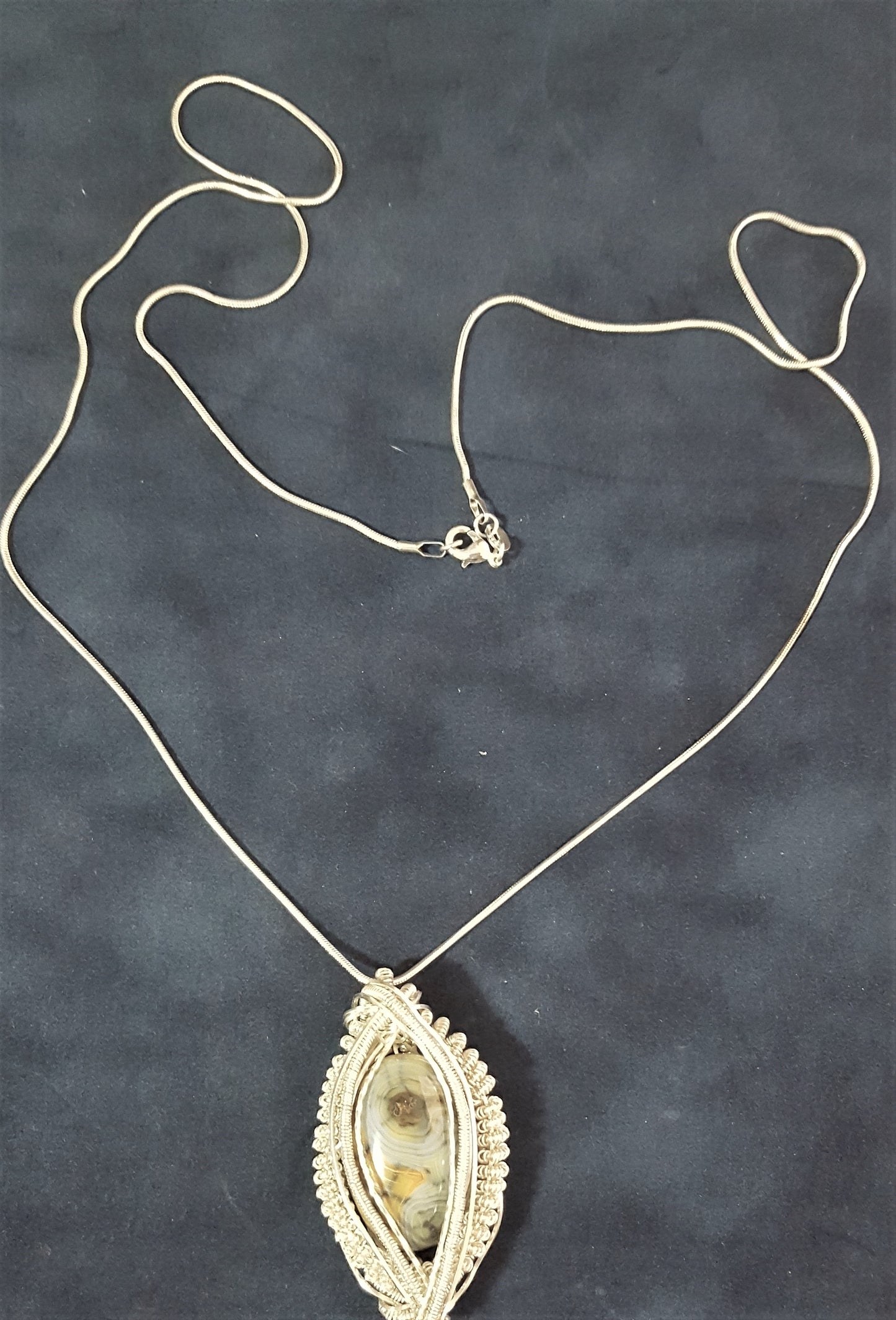 Yellow Dragon Vein Agate Necklace